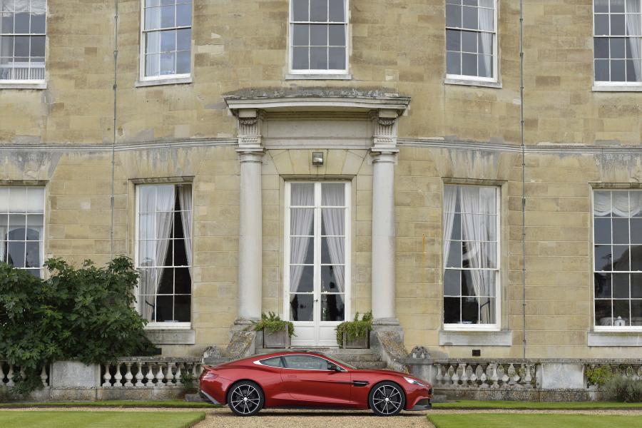  Aston Martin Vanquish 2012 года  (UK) (фото 58 из 170)